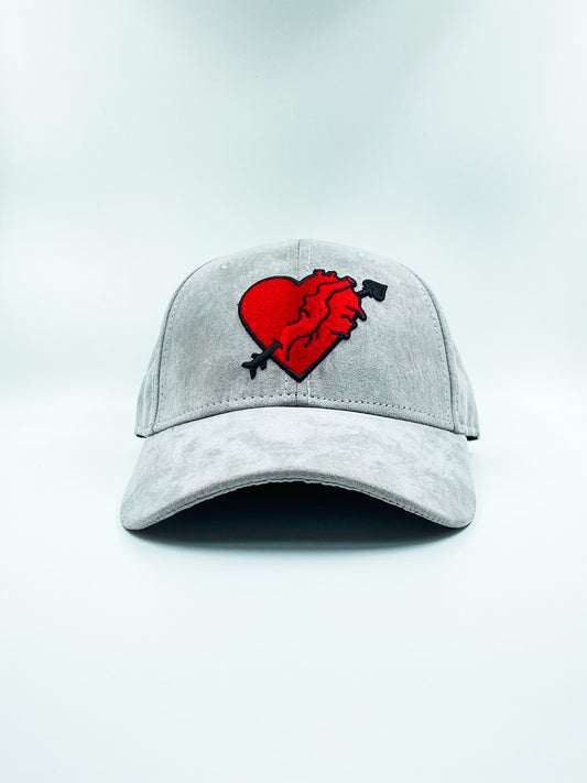 Casquette coeur piqué grey red heart - TRNDY and Chic